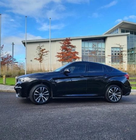 
BMW X6 Xdrive 30d M sport full									