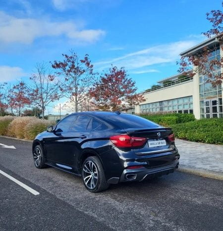 
BMW X6 Xdrive 30d M sport full									