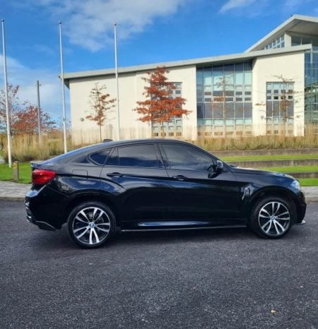 
BMW X6 Xdrive 30d M sport full									
